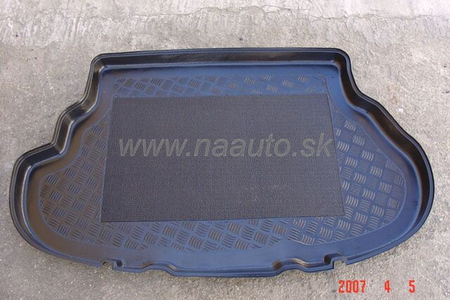 Vana do kufru Suzuki Liana 5D 01R HTB (192508) Vana do kufru Suzuki Liana 5D 01R HTB (192508)