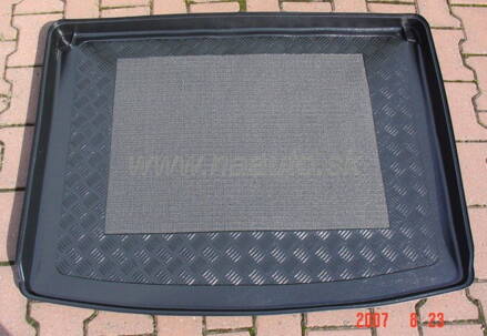 Vanička do kufra Volkswagen Caddy Life Mixt 04R s mriežkou (192639)