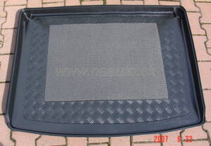 Vanička do kufra Volkswagen Caddy Life 04R COMBI bez mriežky (192638)